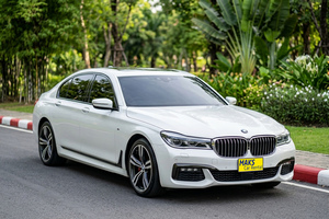 Аренда авто BMW 740 M Sport(19-22) - фото 1