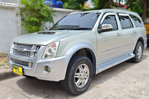 Аренда авто Isuzu MU7 - фото 15